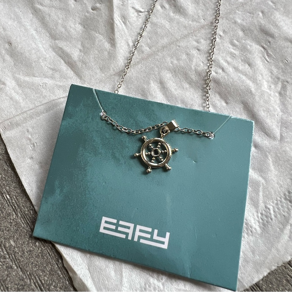 Effy captain ship Nautical sailor Wheel Necklace silvertone